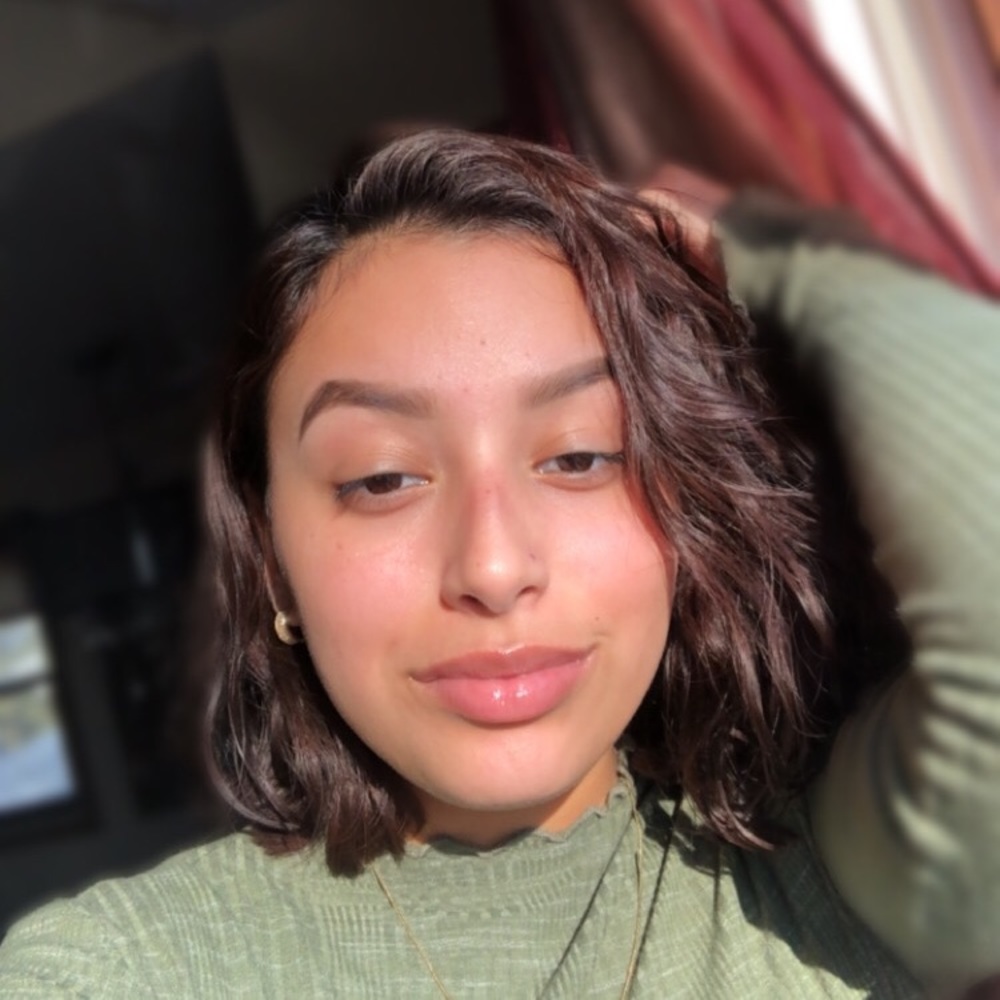 Meet your Posher, Gabriela